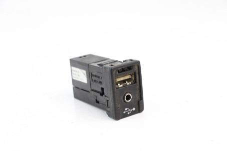 Блок AUX-USB Toyota RAV-4 III 2005-2012 8619048030 (65245)