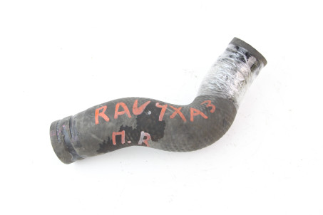 Патрубок основного радиатора правый 2.2 TDI Toyota RAV-4 III 2005-2012 1657226100 (65433)