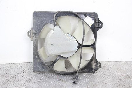 Диффузор с вентилятором кондиционера 2.0 Diesel Toyota RAV-4 II 2000-2005 1671128180 (65486)