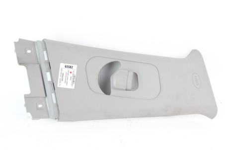 Накладка стойки центральной правой верхняя Kia Optima (TF) 2010-2016 858402T000 (65582)