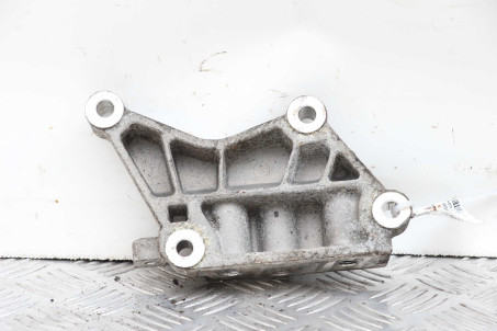 Кронштейн двигуна правий 2.0 Diesel Hyundai Tucson (LM) / IX35 2010–2015 216702F000 (65691)