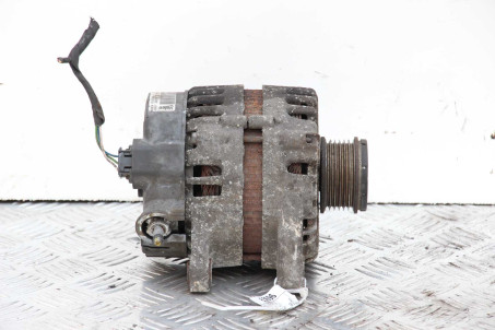 Генератор 2.0 Diesel Hyundai Tucson (LM) / IX35 2010–2015 373002F100 (65696)