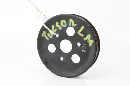 Шкив помпы 2.0 Diesel Hyundai Tucson (LM) / IX35 2010–2015 251002F000 (65697)