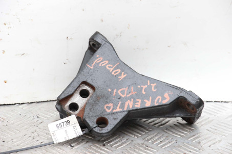 Кронштейн КПП верхний 2.2 МКПП Diesel Kia Sorento (XM) 2009–2015 431303B050 (65739)