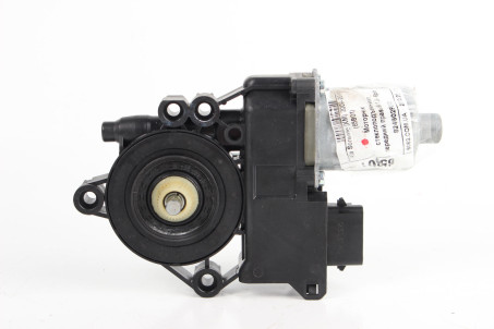 Моторчик склопідіймача передній правий 12- 6pin Kia Sorento (XM) 2009–2015 824602P010 (65801)