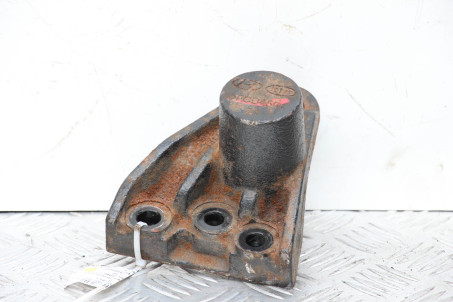 Кронштейн подушки двигателя правый 2.2 TDI 12- Kia Sorento (XM) 2009–2015 218252P900 (65817)