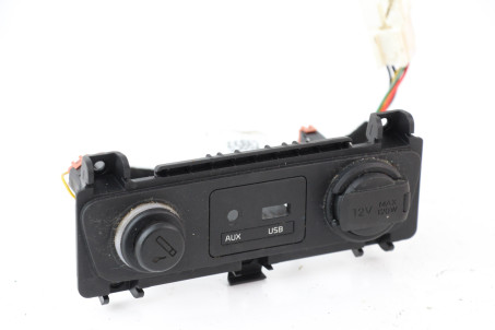 Прикуриватель Kia Sorento (XM) 2009–2015 951202P300 (65862)