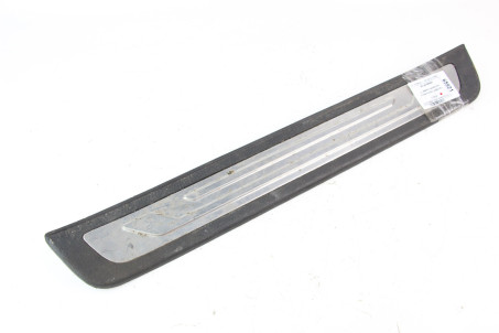 Накладка порога внутр. передняя правая 12- Kia Sorento (XM) 2009–2015 858852P100 (65921)