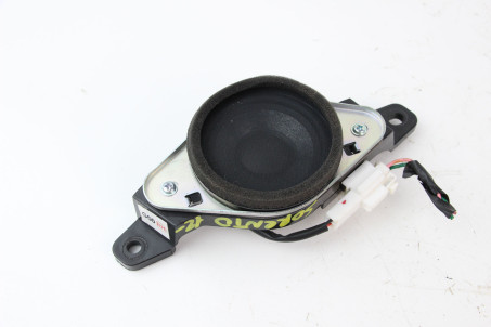 Динамик в торпедо правый 12- Kia Sorento (XM) 2009–2015 963612PAA0 (65925)