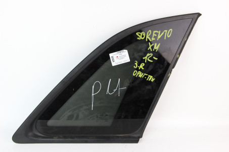 Стекло в кузов заднее правое оригинальная тонировка 12- Kia Sorento (XM) 2009–2015 878202P100 (65928)