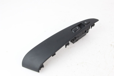Кнопка стеклоподъёмника одиночная задняя Hyundai Tucson (LM) / IX35 2010–2015 935812S100 (66028)
