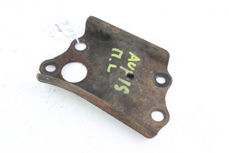 Кронштейн передней балки передний правый Toyota Auris 2006-2012 5225502010 (66409)