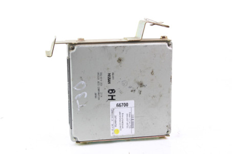 Блок управления двигателем 2.0 МКПП Nissan X-Trail (T30) 2002-2007 237108H711 (66700)