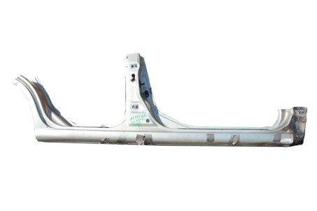 Поріг зі стійкою правий (Almera Classic) Nissan Almera (N16) 2000-2006  (66713)