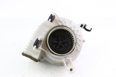 Вентилятор охлаждения батареи Toyota Prius (ZVW35) 2009-2015 G923047020 (66784)