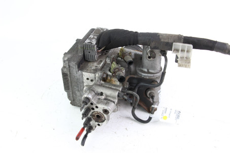 Блок ABS 1.8 Hybrid Toyota Prius (ZVW35) 2009-2015 4705047050 (66796)