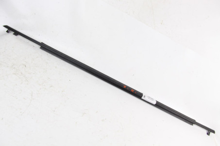 Молдинг скла двері задній правий Toyota Prius (ZVW35) 2009-2015 7573047020 (66826)