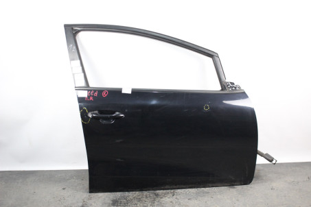 Двері передні праві Kia Ceed (JD) 2012-2019 76004A2000 (67126)