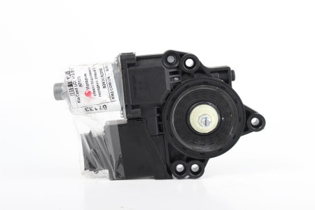 Моторчик склопідіймача передній лiвий 6pin Kia Ceed (JD) 2012-2019 82450A2010 (67133)
