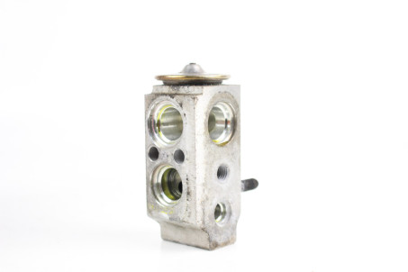 Клапан испарителя кондиционера Kia Ceed (JD) 2012-2019 97626A6000 (67224)