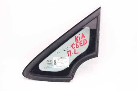 Стекло в кузов переднее левое Kia Ceed (JD) 2012-2019 86180A2000 (67247)