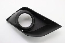 Накладка ПТФ правая новая (лицензия) 16- Mitsubishi ASX 2010-2022 8321A718 (67289)