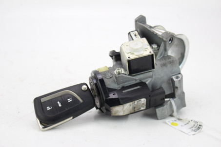 Замок зажигания 12- Toyota Avensis T27 (T270) 2009-2018 4502005091 (67805)