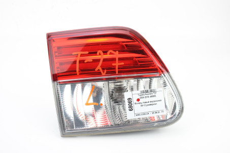 Ліхтар лівий внутрішній універсал 09-12 RHD Toyota Avensis T27 (T270) 2009-2018 8159005150 (68069)