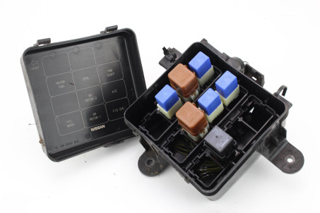 Блок реле Nissan Leaf 2010-2017 243843NA0A (68158)