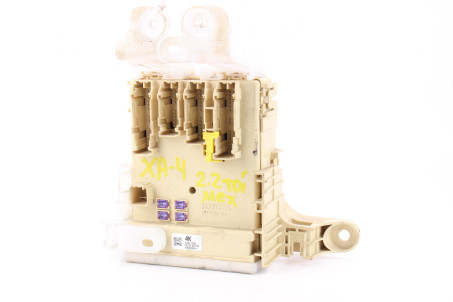 Блок предохранителей сервис Toyota RAV-4 IV 2012-2018 8273042770 (68315)