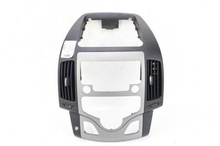 Дефлектори центральних повітроводів Hyundai I30 (FD) 2007-2012 847412L150G2 (68613)