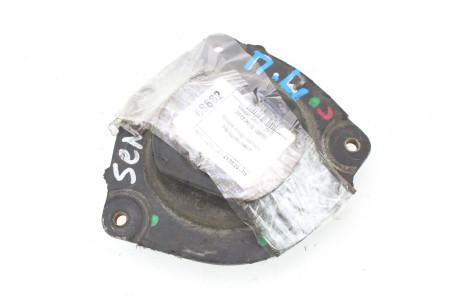 Опора переднього амортизатора ліва Nissan Sentra (B17) 2013-2016  (68662)