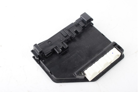 Блок предохранителей двигателя 3.5 10- Toyota Avalon (GSX30) 2005-2011 8272007061 (69335)