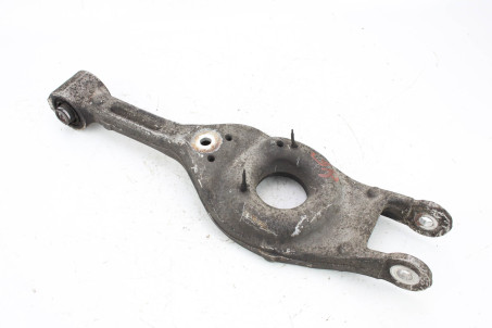 Важіль задній поперечний нижній під пружину RH Hyundai I40 2012-2019 552203Z055 (69415)