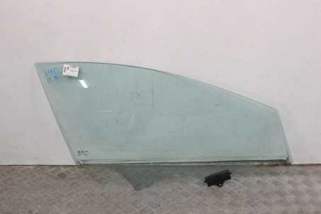 Стекло двери переднее правое Hyundai I40 2012-2019 824213Z000 (69504)