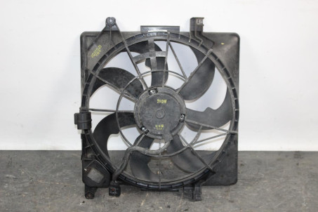Дифузор з вентилятором комплект 1.7 TDI Hyundai I40 2012-2019 253803Z100 (69600)