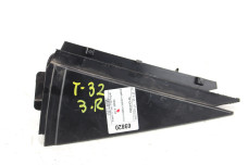 Уголок двери задней правой Nissan X-Trail (T32-Rogue) 2014-2021 822344CL0A (69820)