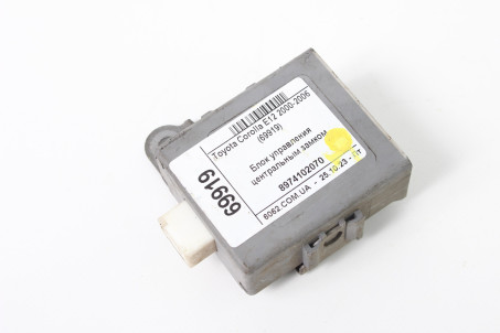 Блок управления центральным замком Toyota Corolla E12 (E120) 2000-2006 8974102070 (69919)