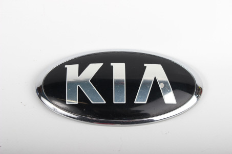 Емблема переднього бампера Kia Rio (QB/UB) 2011-2017 863201W150 (70254)