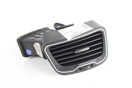 Дефлектор торпедо правый Kia Rio (QB/UB) 2011-2017 974901WAB0JBW (70357)