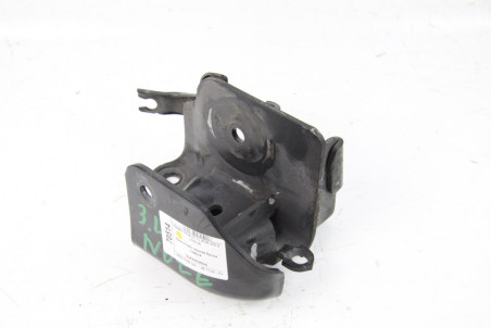 Кронштейн задньої балки лівий Nissan Note (E11) 2006-2013 554309U00A (70514)