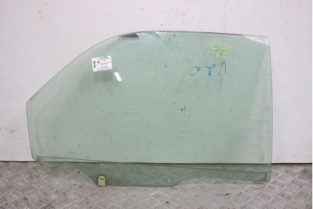 Скло двері заднє праве Camry (XV20) Toyota Другие модели 6811333050 (70729)