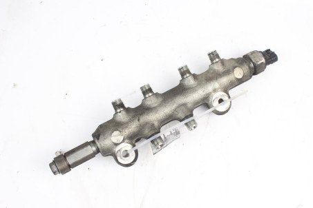 Рампа топливная в сборе 2.0TD Mazda 6 (GH) 2008-2012 RF7J13GC0 (71062)