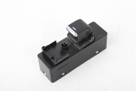 Кнопка склопідіймача одиночна передня права хром Mazda 6 (GJ) 2012-2018 GR2C66370 (71168)