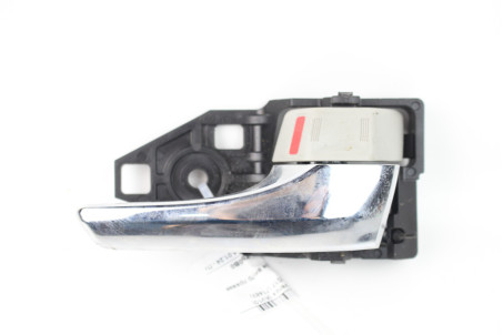 Ручка двери внутр правая Toyota Venza (AV10) 2008-2017 692050T010B0 (71483)