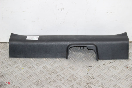 Накладка порога внутр. передняя правая Kia Sportage (SL) 2010-2015 858813U000WK (71618)