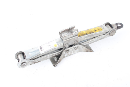 Домкрат Toyota Corolla E12 (E120) 2000-2006  (71652)