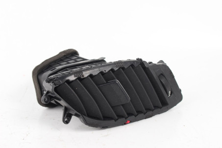 Дефлектор торпедо центральный RH Hyundai I30 (GD) 2012-2017 97420A6000RY (71942)