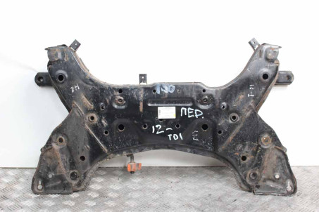 Балка передньої підвіски Hyundai I30 (GD) 2012-2017 62400A6100 (71996)