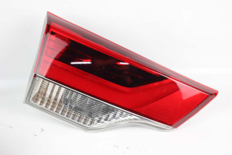 Ліхтар лівий внутрішній Highlander USA 16-18 лицензия Toyota Другие модели 815900E120 (72033)